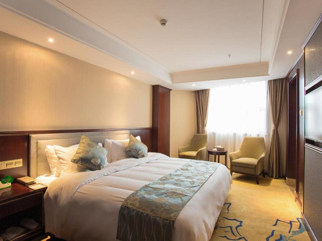 Zhufeng Hotel Чънду Екстериор снимка