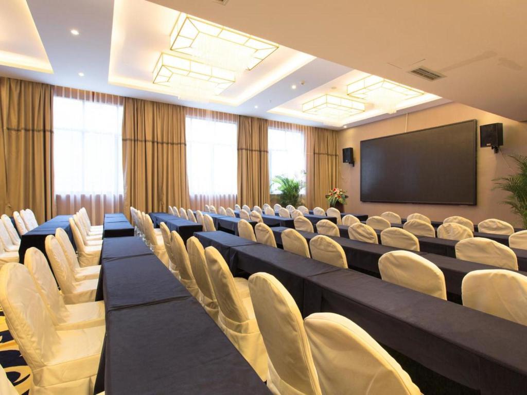 Zhufeng Hotel Чънду Екстериор снимка